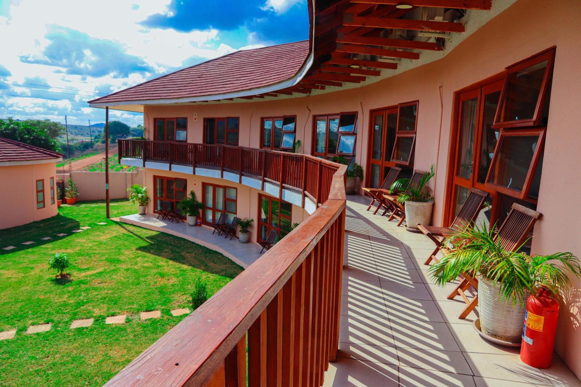 Riverview Inn Малалане Экстерьер фото