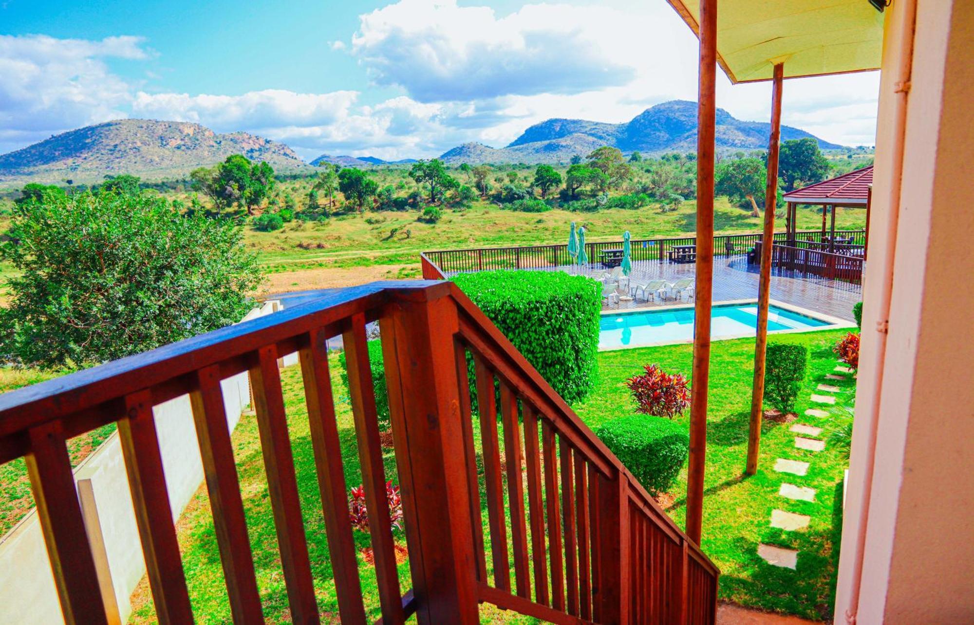 Riverview Inn Малалане Экстерьер фото