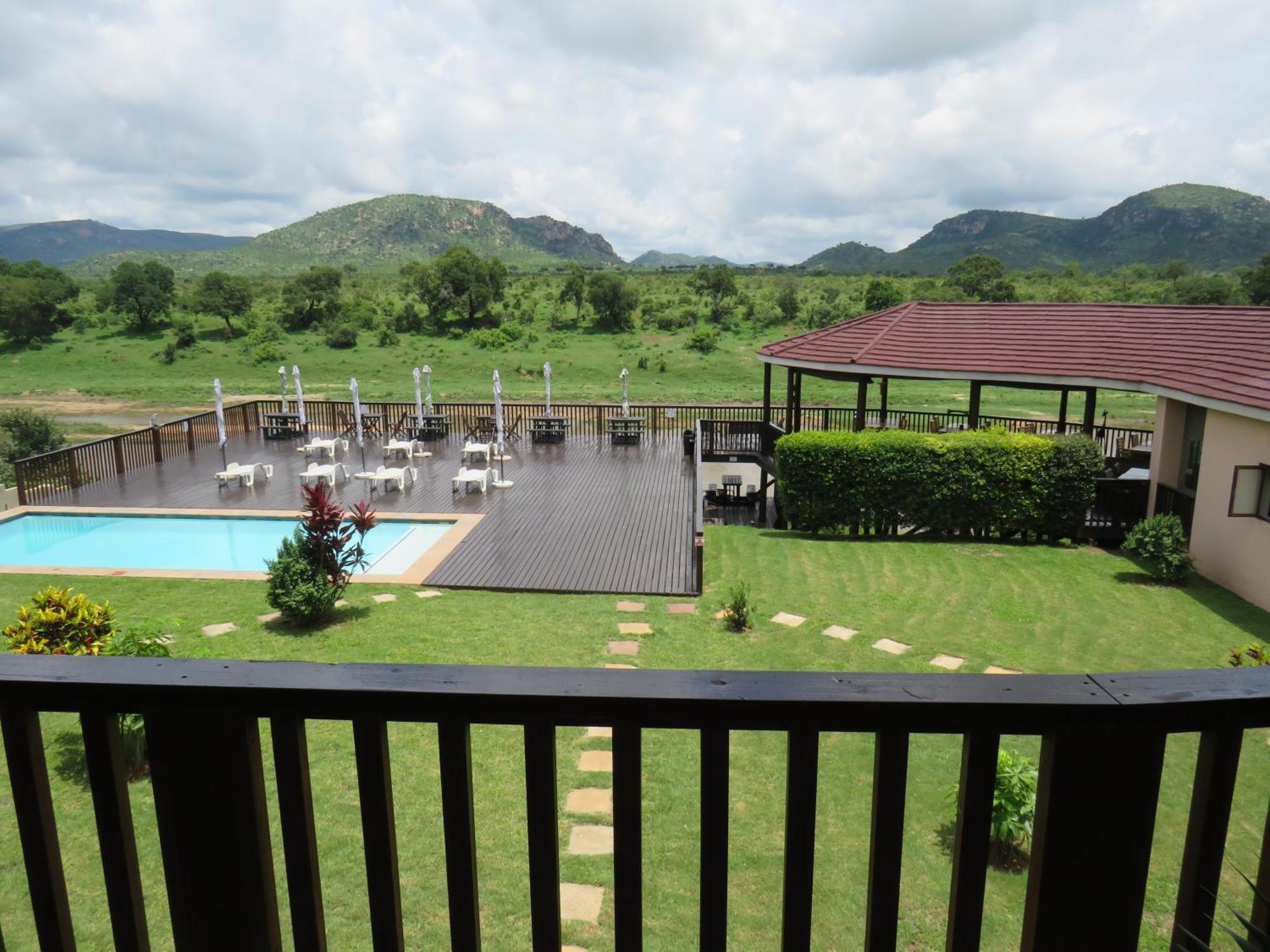 Riverview Inn Малалане Экстерьер фото
