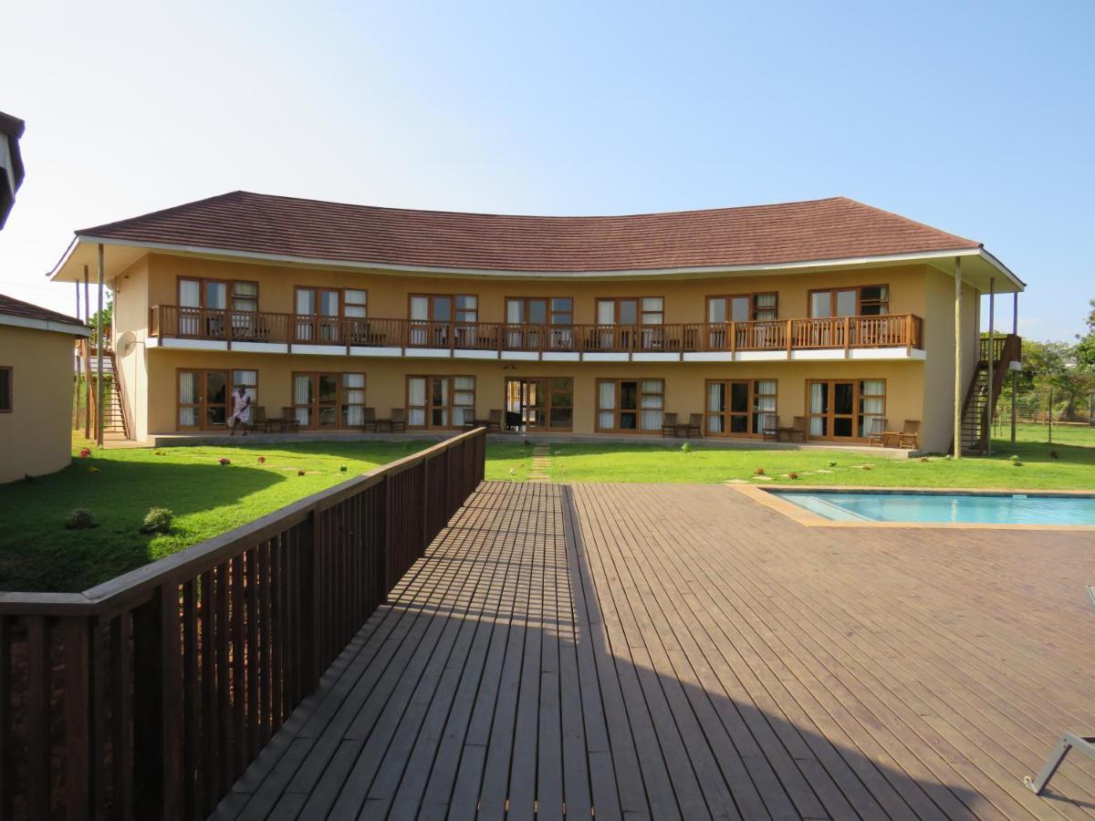 Riverview Inn Малалане Экстерьер фото